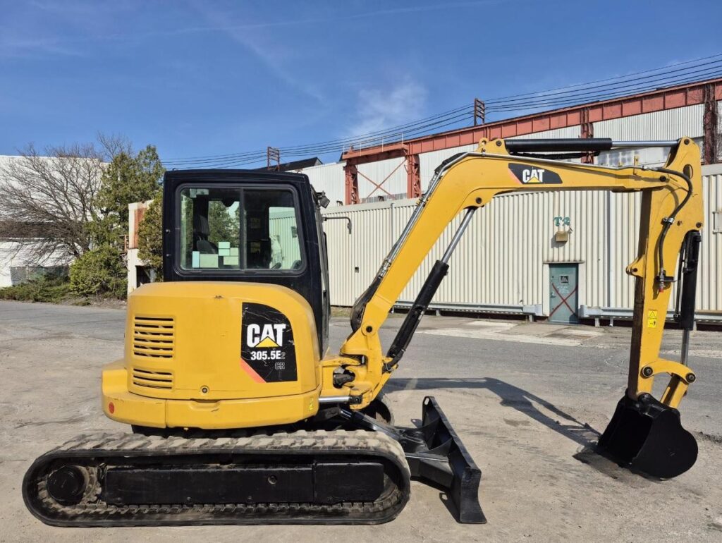 2017 Caterpillar 305.5E2 CR | 2,318 Hours | 55 HP |